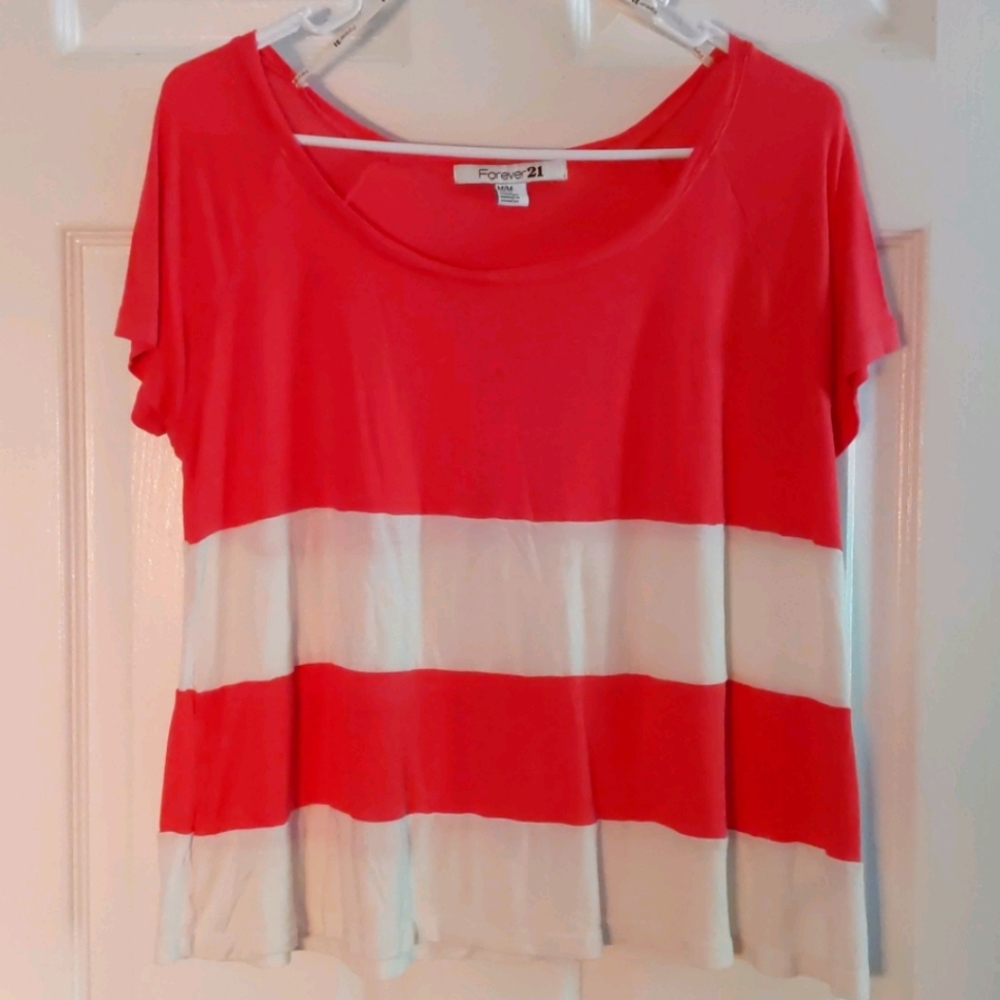 Forever 21 Short Sleeve Shirt, Moves Flowy . Sz M